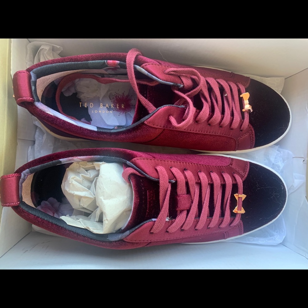 Ted Baker London Burgundy sneakers